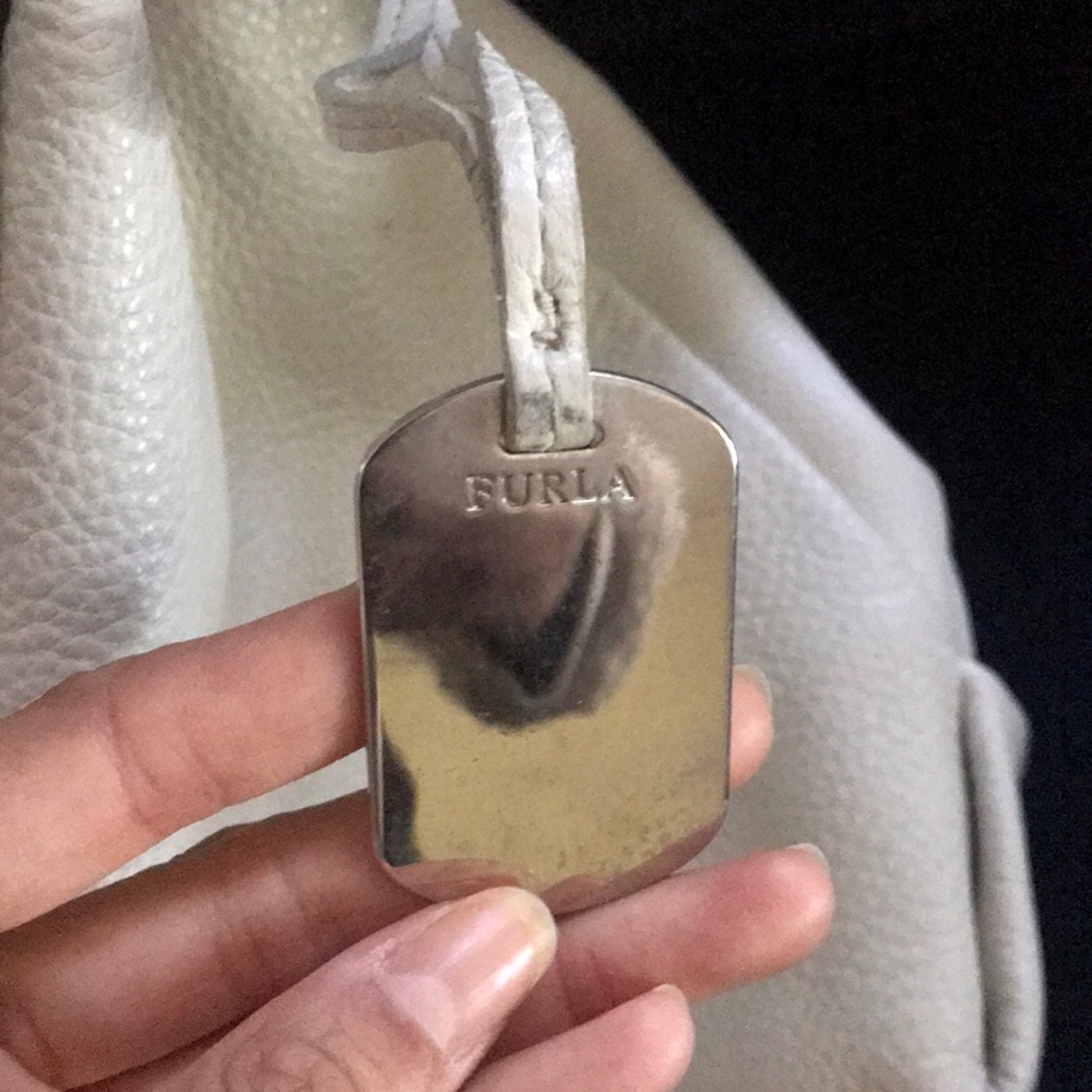 Furla big white leather bag with original dust bag - Picture 4 of 7